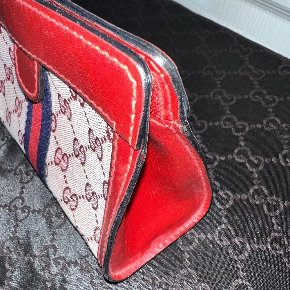 Vintage Gucci Mini Clutch - Picture 4 of 7